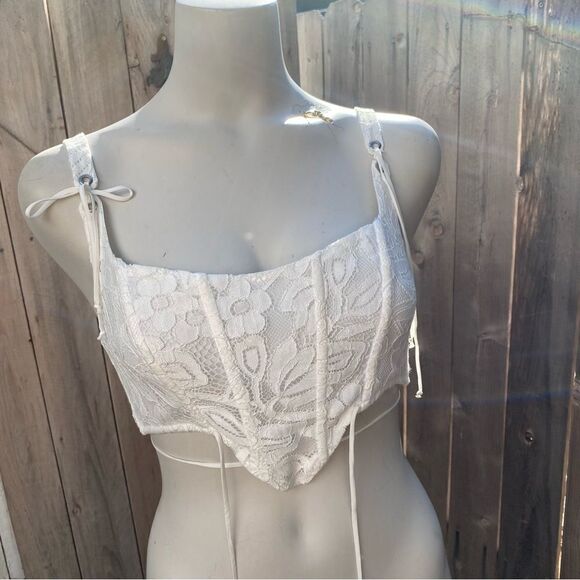 For Love & Lemons Maureen Top in White NWT - Picture 8 of 16
